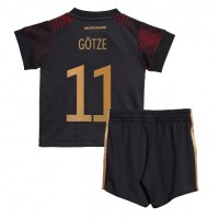 Tyskland Mario Gotze #11 Replika babykläder Bortaställ Barn VM 2022 Kortärmad (+ korta byxor)